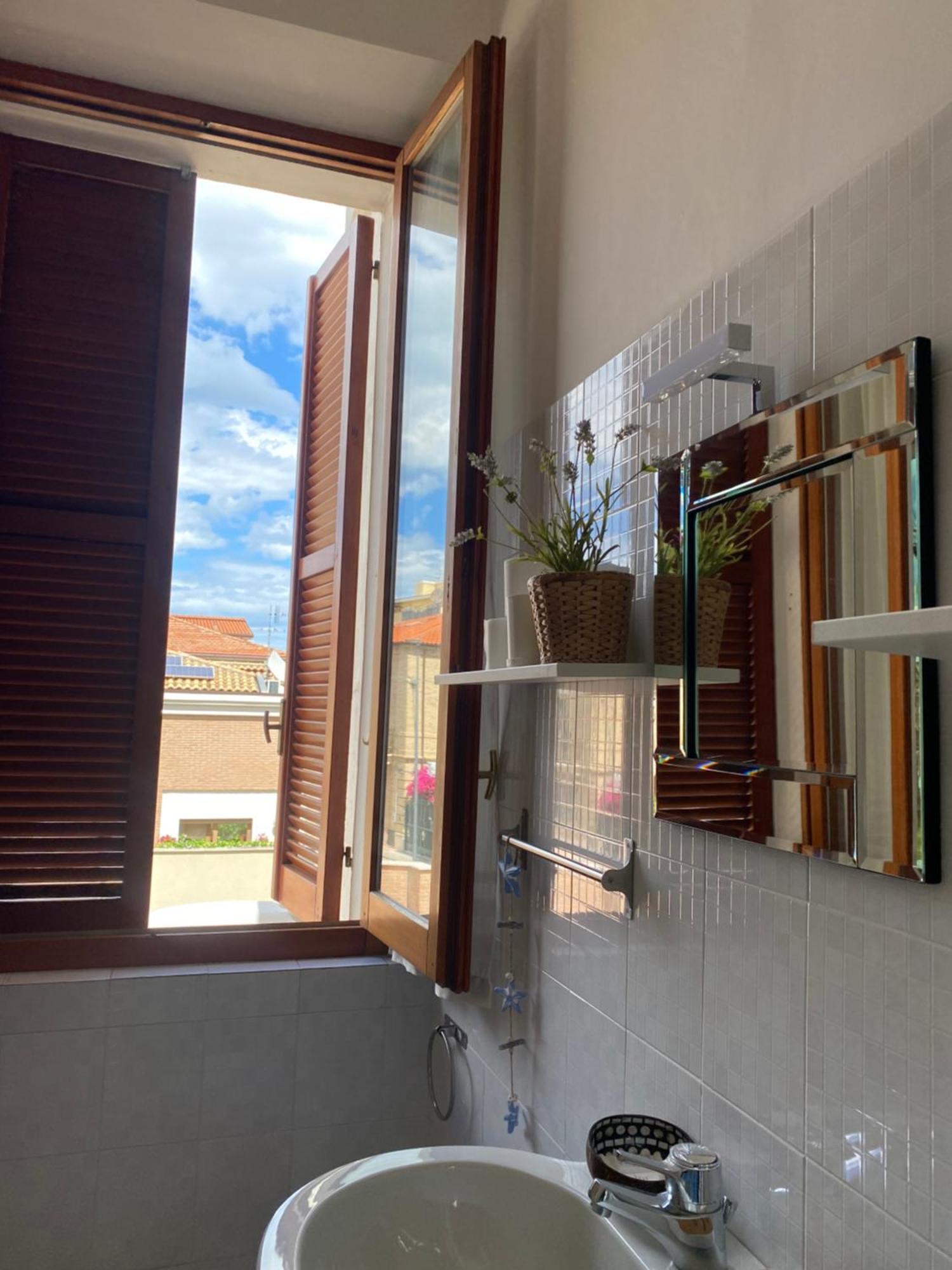 Apartamento Westhouse Pescara Habitación foto